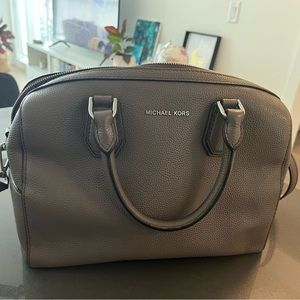 Michael Kors saffiano purse